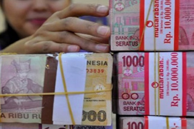 Denda dari Tiga Terpidana, Kejari Pekanbaru Kembalikan Rp: 800 Juta ke Kas Negara