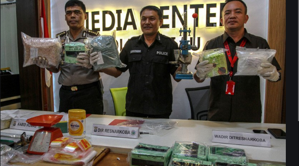 Polda Riau Sita 15 Kg Sabu Jaringan Bengkalis-Malaysia