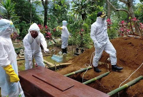 47,3 Persen Pasien Covid-19 Meninggal Dunia Lansia di Atas 60 Tahun