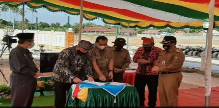 KLHK Bersama PWI Riau Bangun Hutan Komunitas Wartawan