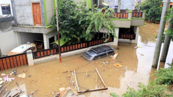 PNS Korban Banjir Diberi Hak Cuti Sebulan dan Gaji Penuh