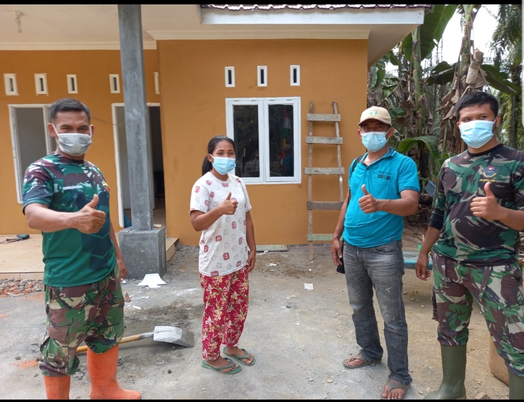Satgas TMMD Bedah Rumahnya, Siti Halimah Menangis Terharu