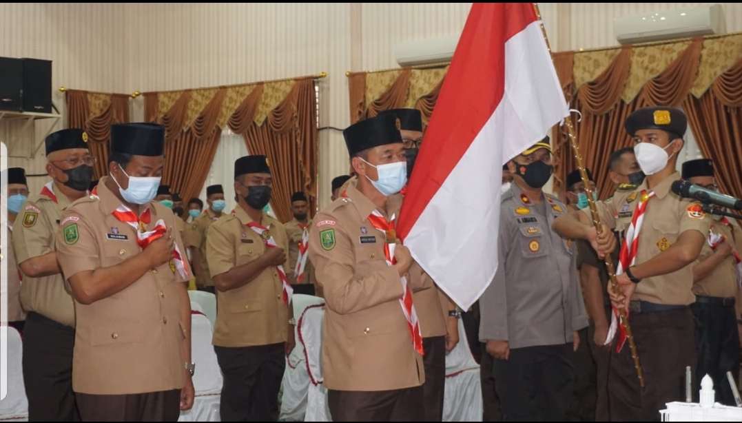 Bupati dan Wabup Rohil Dikukuhkan Jadi Kamabicab dan Waka Pramuka 0410
