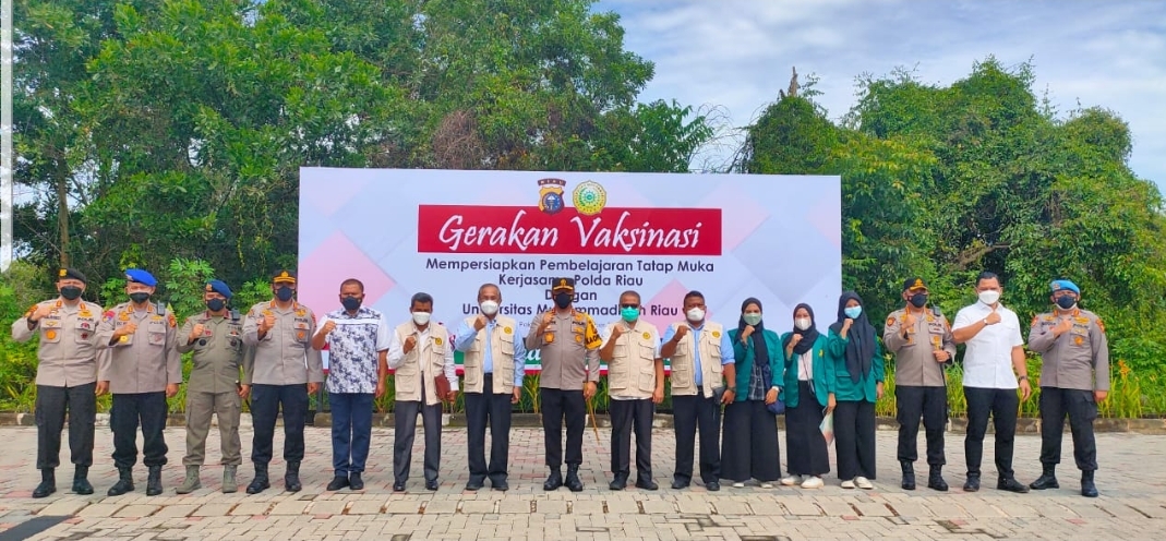 Gandeng Polda Riau, UMRI Vaksin 600 Mahasiswa