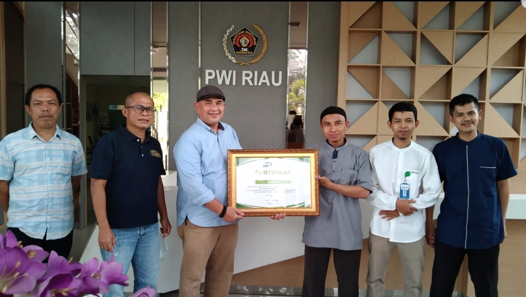 Pengurus Rumah Yatim Silaturahmi dengan Ketua PWI-SMSI Riau