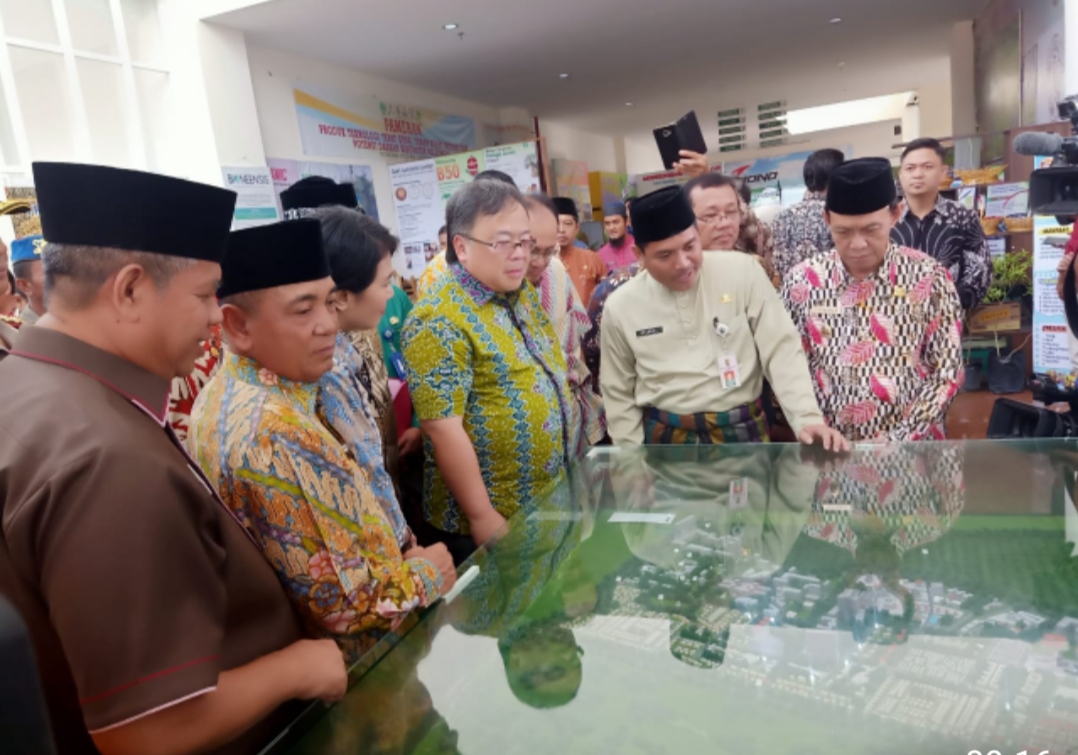 Ahmad Syah Harrofie Dampingi Menristek Kunker di ST2P Langgam