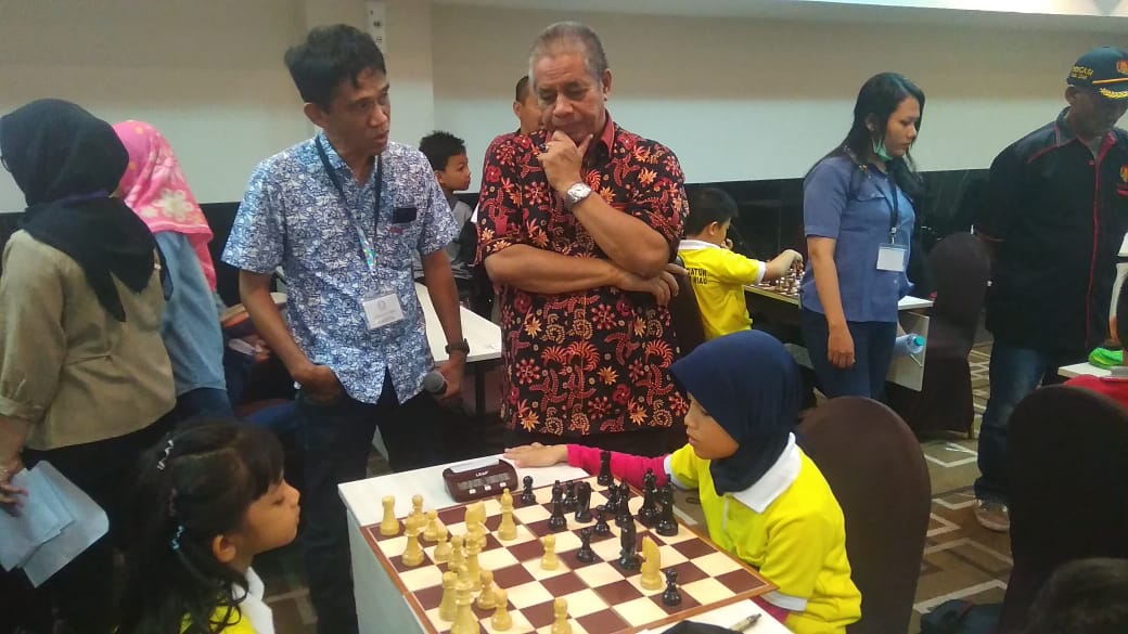 Motivasi Atlet Muda, Ahmad Syah Saksikan Pertandingan Catur Jenjang Usia Dini dan Remaja
