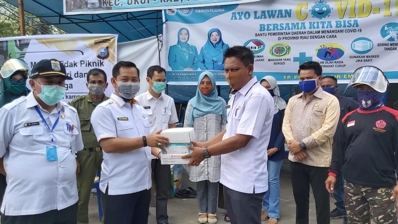 Pemda dan Ketua DPRD Pelalawan Tinjau Kesiapan Puskesmas dan Posko Siaga Desa