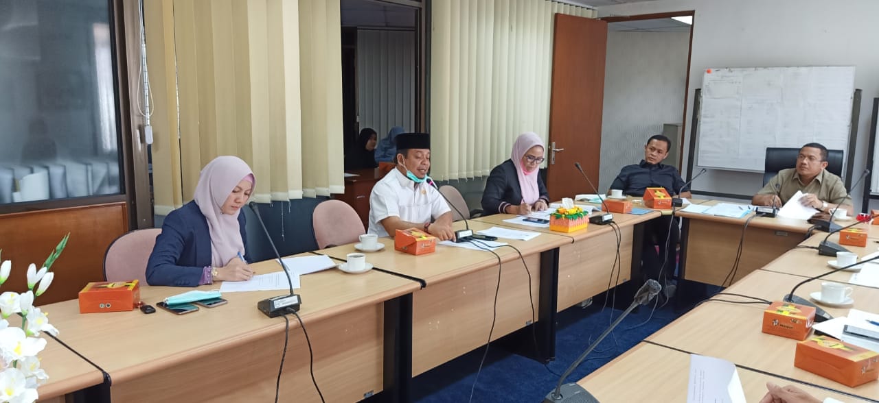 Fraksi PDI Perjuangan DPRD Riau Dorong Perda Pesantren Segera disahkan
