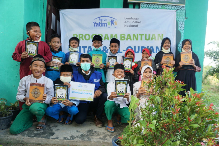 Rumah Yatim Berikan Bantuan Pendidikan Agama untuk MDTA Hubbul Khairiyah di Riau