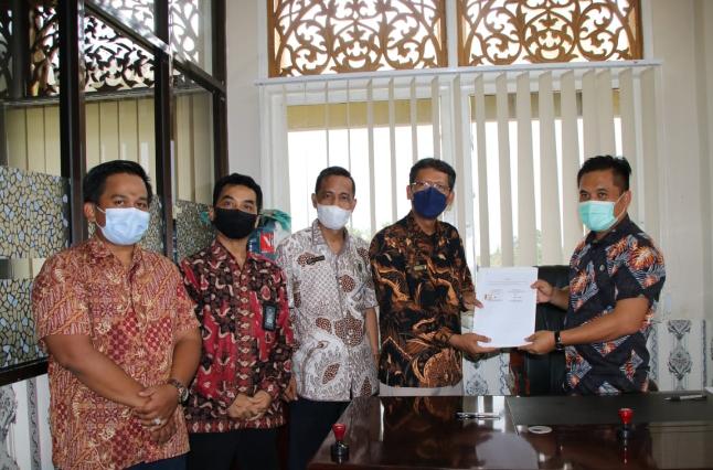 Kominfo Pelalawan Teken Mou Bersama LPP RRI Pekanbaru