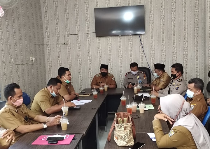 Camat Bandar Petalangan Gelar Rakor Putus Mata Rantai Covid-19
