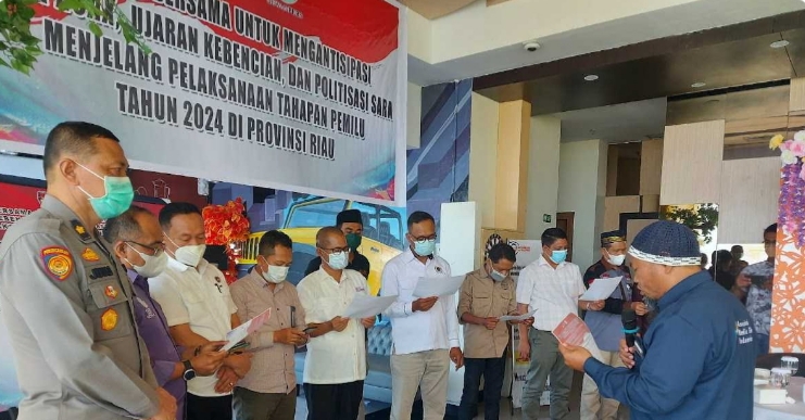 Polda, KPU Riau dan Insan Media Deklarasikan Cegah Berita  Hoaks Jelang  Pemilu 2024