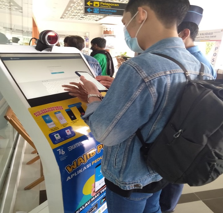 Ingin Layak Terbang, Tunjukkan Barcode Aplikasi PeduliLindungi Anda di Bandara