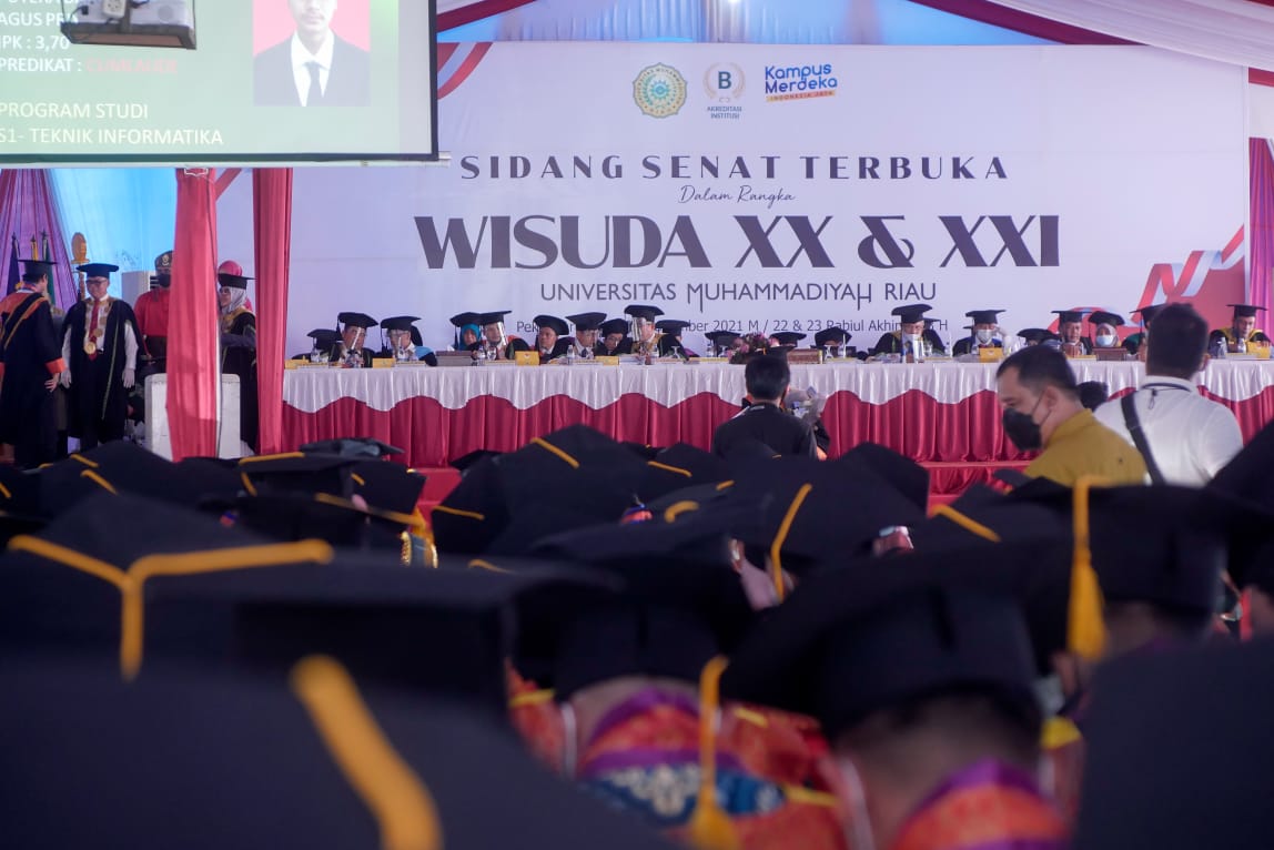 UMRI Wisuda 930 Mahasiswa/i Dengan Prokes Ketat, 200 Diantaranya Lulus Cumlaude