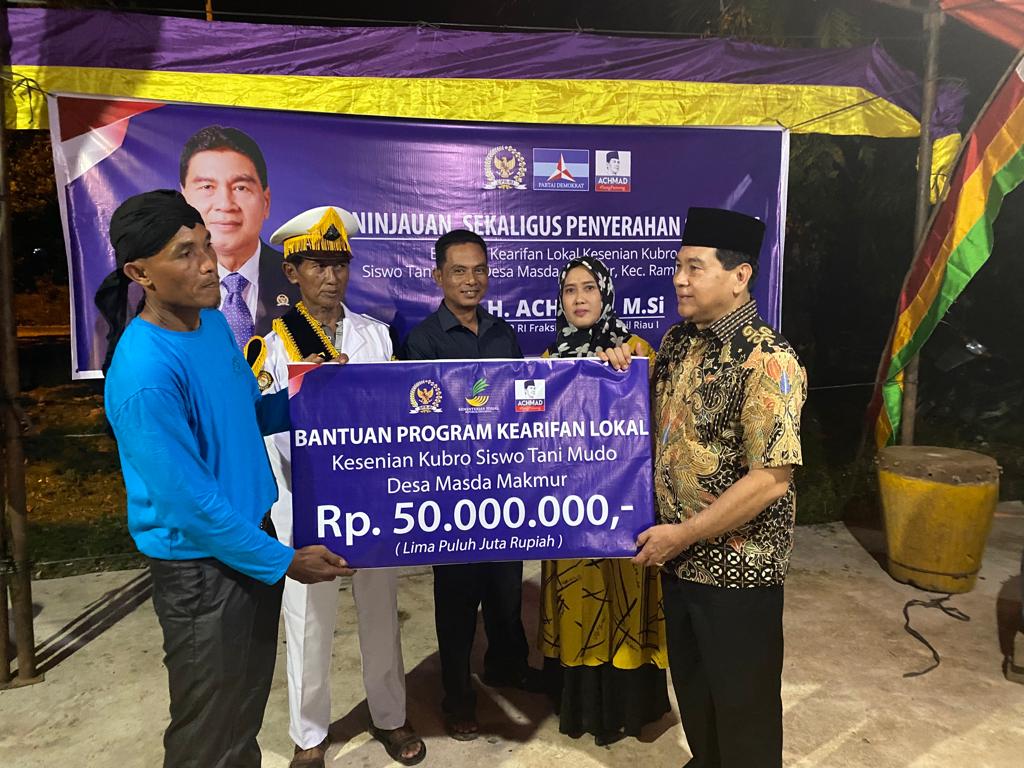 Rangkaian Kunker Achmad di Riau, Dari Pesantren, Hingga Bantuan Program Kearifan Lokal di Rohul