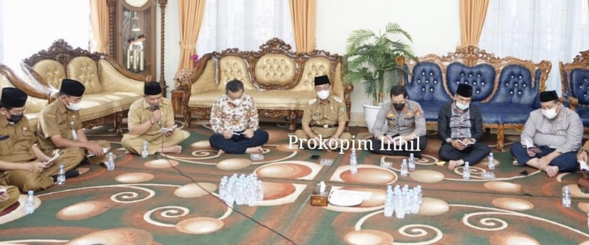 Bupati dan Wabup Inhil Sampaikan Belasungkawa atas Meninggalnya Hj.Maryulis