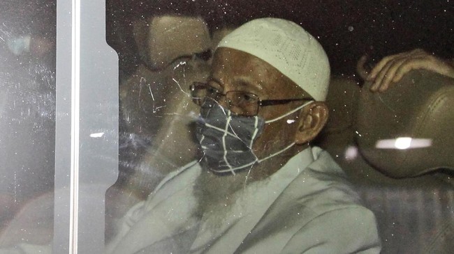 Abu Bakar Baasyir Bebas Setelah 15 Tahun Dibui Kasus Terorisme