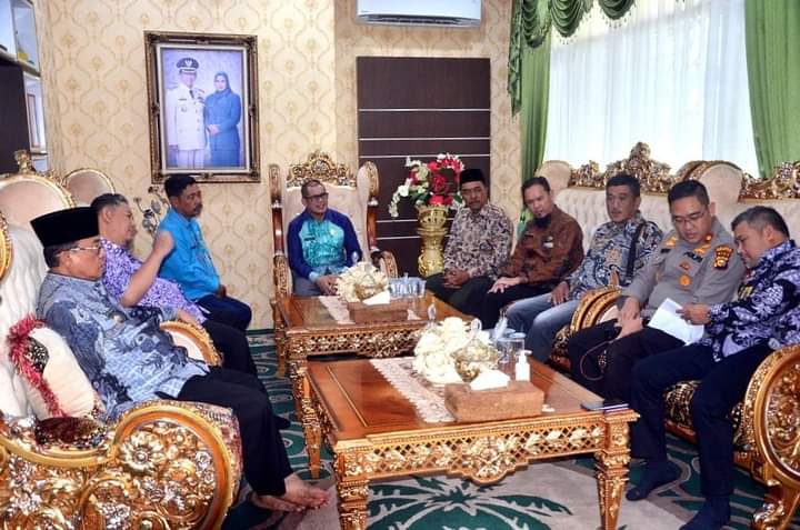 Didatangi Tim Saber Pungli Riau, Ini Harapan Bupati HM Wardan 