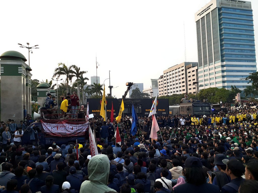 Kembali Beraksi, BEM Seluruh Indonesia Demo di DPR 