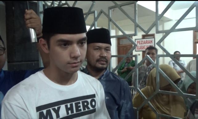 Merasa Ayahnya Ditahan Tanpa Kejelasan, Al akan Lapor Komnas HAM