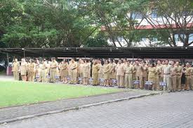 Terlambat Hadiri Apel Pagi,Puluhan ASN Di Hukum Jemur