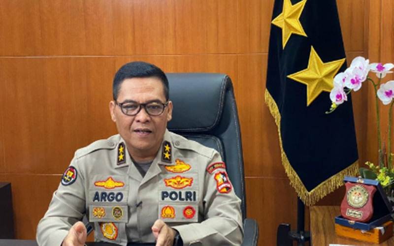 Kapolda Metro Jaya dan Kapolda Jabar Dicopot Buntut Acara Rizieq Shihab