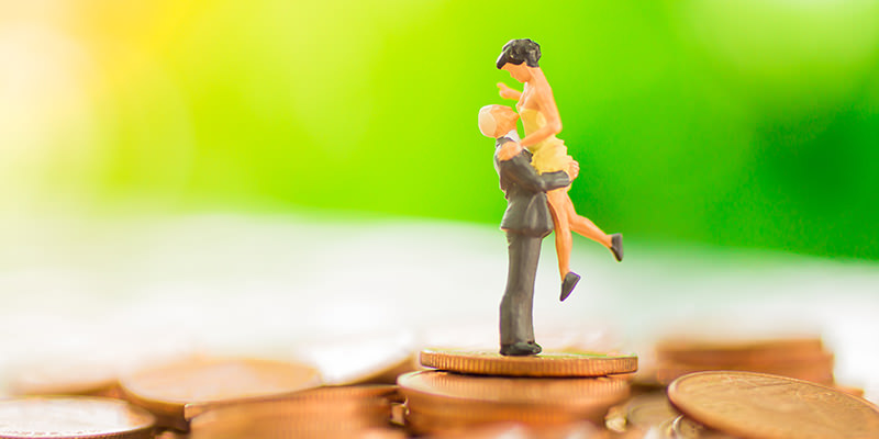 Wahai Para Istri, Ini Perbedaan Uang Belanja dan Nafkah Dari Suami