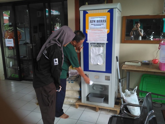 Kementan Tengah Siapkan ATM Beras untuk Dhuafa
