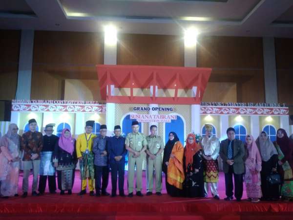 Wawako Hadiri Peresmian Susiana Tabrani Convention Center