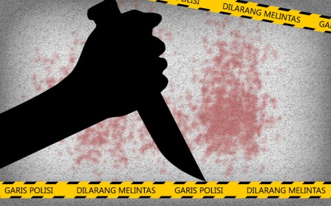 Sadis, Suami Bacok Istri yang Sedang Mandi