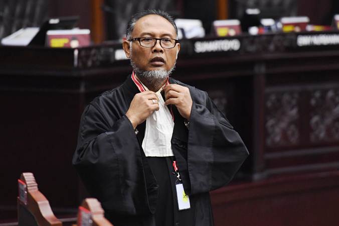 Kuasa Hukum 02: MK Harus Tegakkan Kebenaran dan Keadilan 