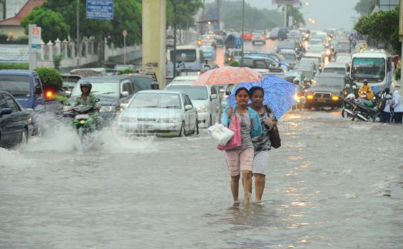 Hujan Deras, Banjir di Dumai Makin Parah