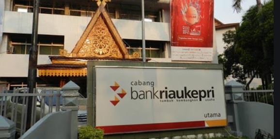 Konversi Syariah BRK Tak Kunjung Terwujud, Dirut Diminta Jemput Bola