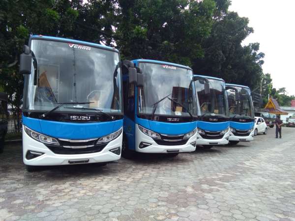 Pemko Pekanbaru Terima Hibah 5 Unit Bus dari Kemenhub RI