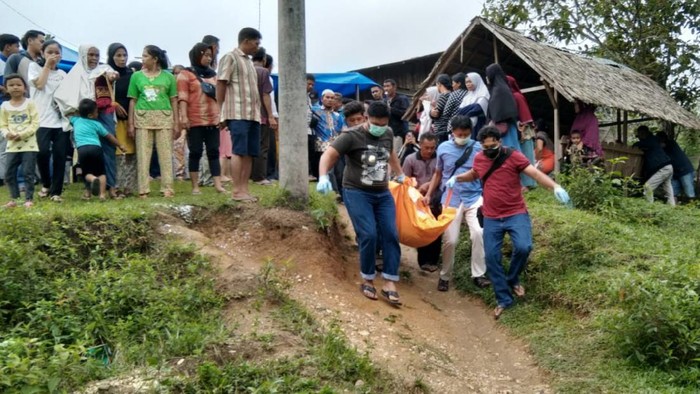 Diduga Depresi, Bidan Desa Bunuh Diri di Anak Sungai Kuantan