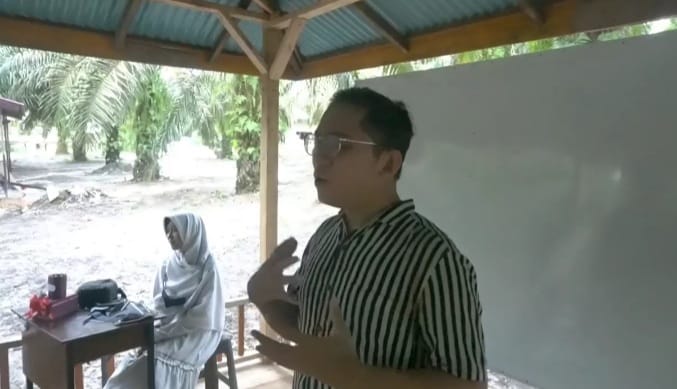 Santri Ponpes Annizham Tadarus dan Baca Puisi Bersama Penyair Riau