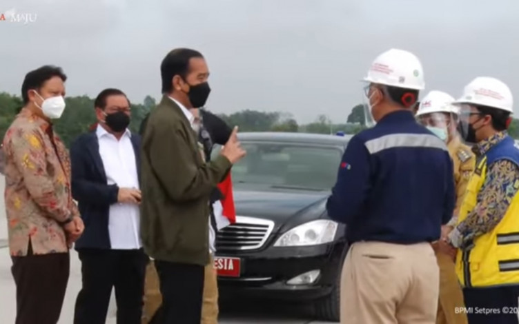 Tinjau Tol Pekanbaru-Bangkinang, Jokowi: Kita Miliki Daya Saing Tinggi