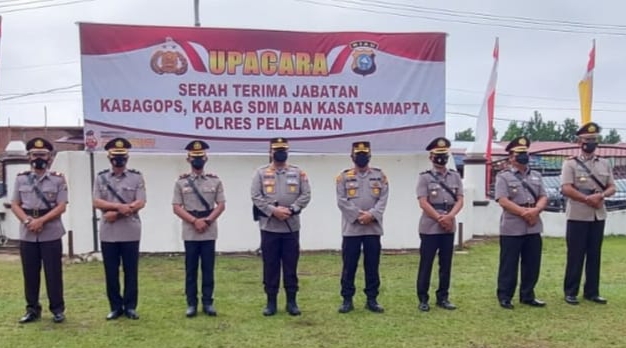 Kapolres Pelalawan Pimpin Sertijab Tiga Perwira