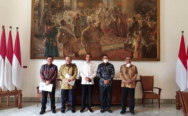 Bertemu Pimpinan DPD, Jokowi Bahas IAIN Jadi UIN hingga Pilkada Serentak