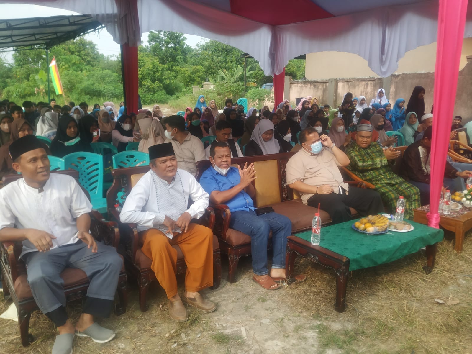 Beri Bantuan Masjid, Masyarakat Kampar Doakan Yopi Arianto Jadi Pemimpin Riau