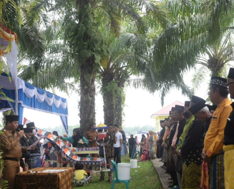 Tingkatkan Partisipasi Masyarakat, Plt Bupati Kuansing Lantik LAD se Kecamatan Pangean