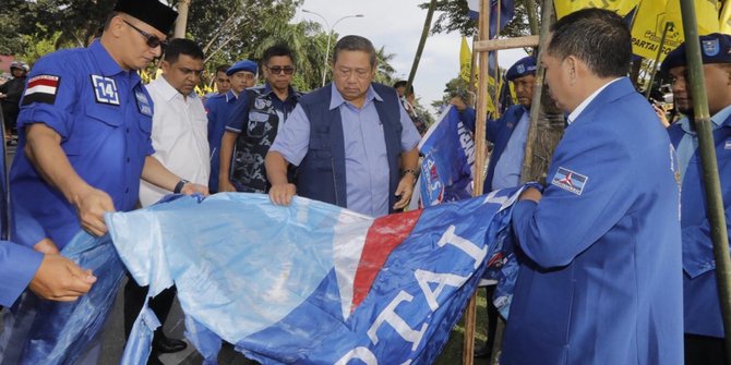 Perintahkan Atribut Demokrat yang Rusak Dibersihkan, SBY: Lebih Baik Kita Mengalah