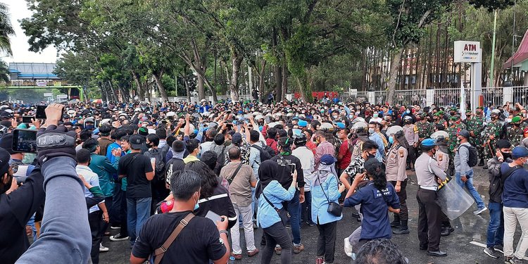 21 Orang Perusuh Ditangkap Selama 3 Hari Demo di DPRD Riau