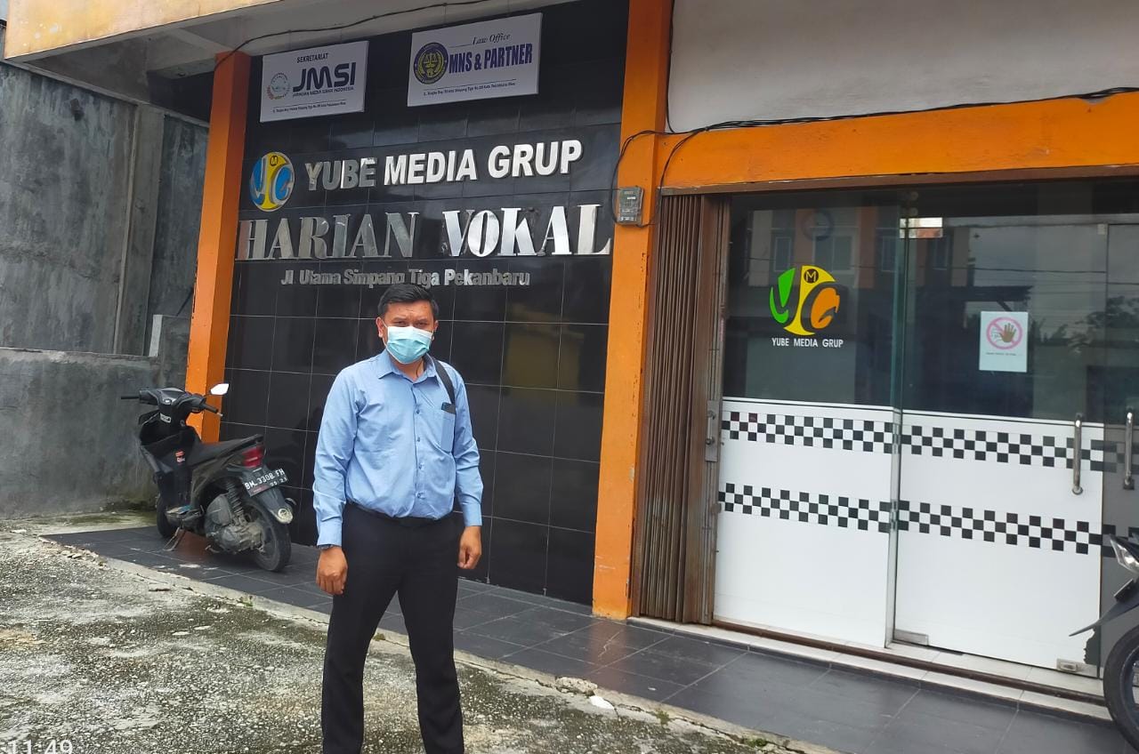 Sidang Penasehat Ahli Gubri dengan RiauAndalasCom di DP, Terlapor Tidak Datang