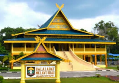 Imbauan Gubri tak Diindahkan, Pelajar Tetap Coret Baju Sekolah