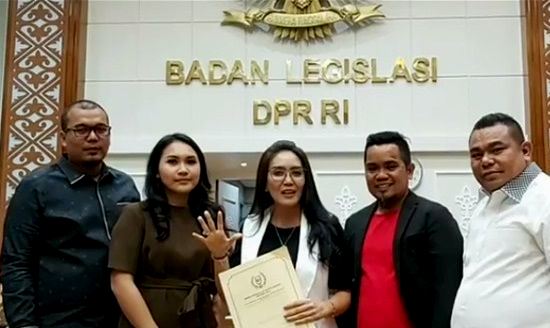 Tiga Anggota DPR Riau Sampaikan Langsung Aspirasi Buruh ke Senayan