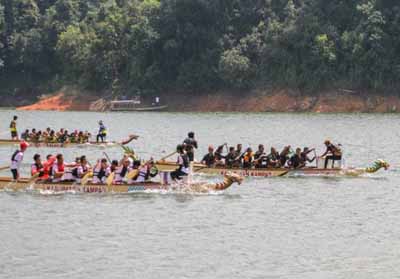 Atlet Dayung dari 11 Negara Ramaikan Kampar International Dragonboat Festival
