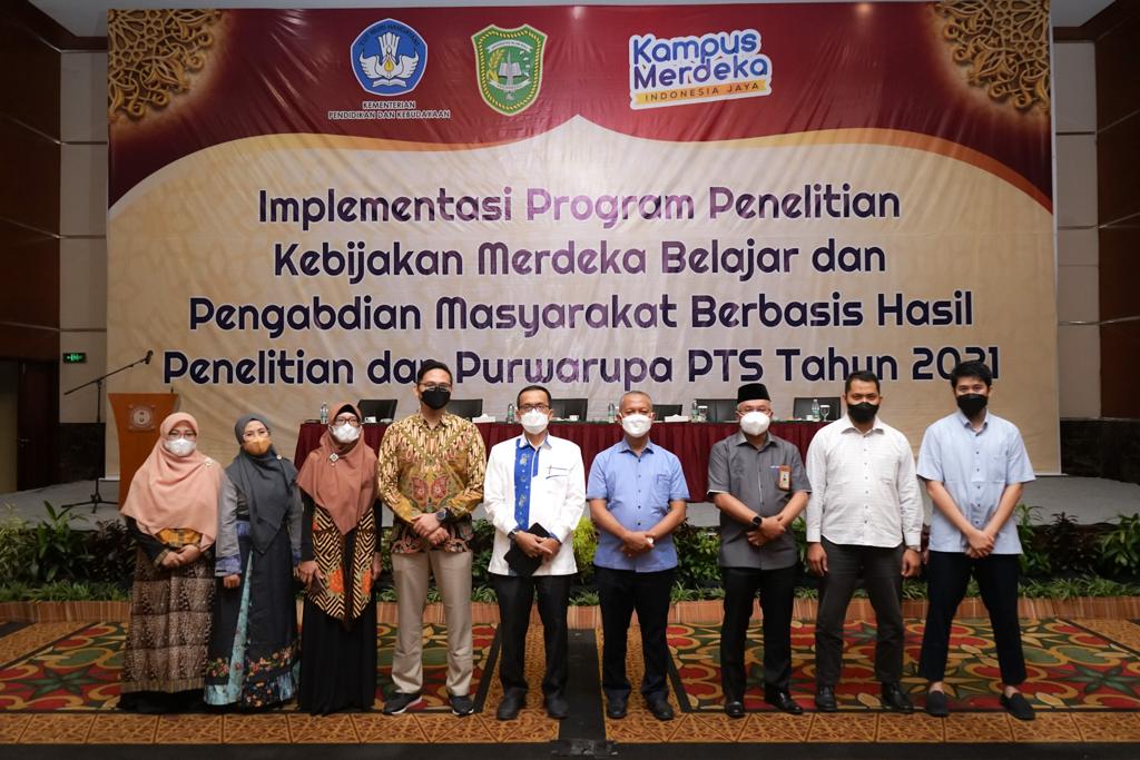  UIR Ranking 4 Nasional PTS Terbaik dalam Implementasi MBKM