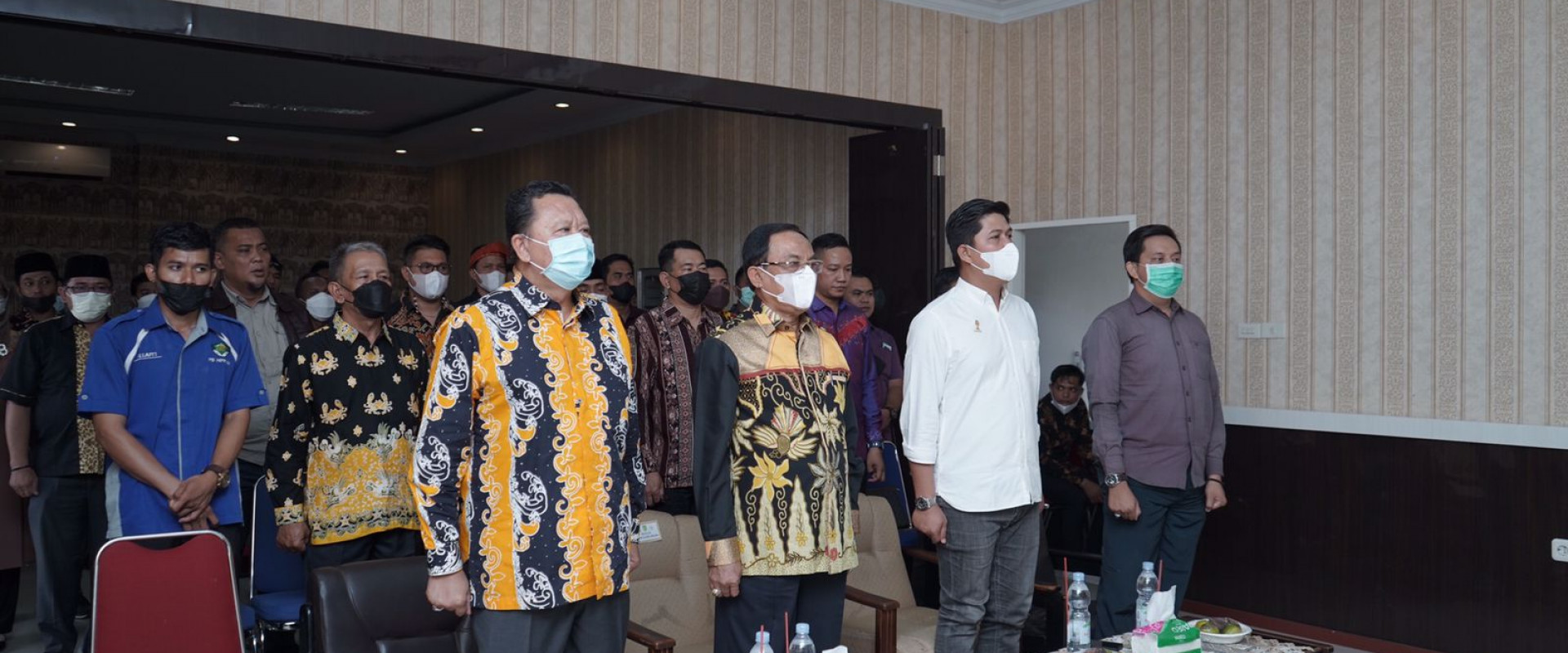 Bupati HM.Wardan Hadiri Mubes HIPPMIH Inhil